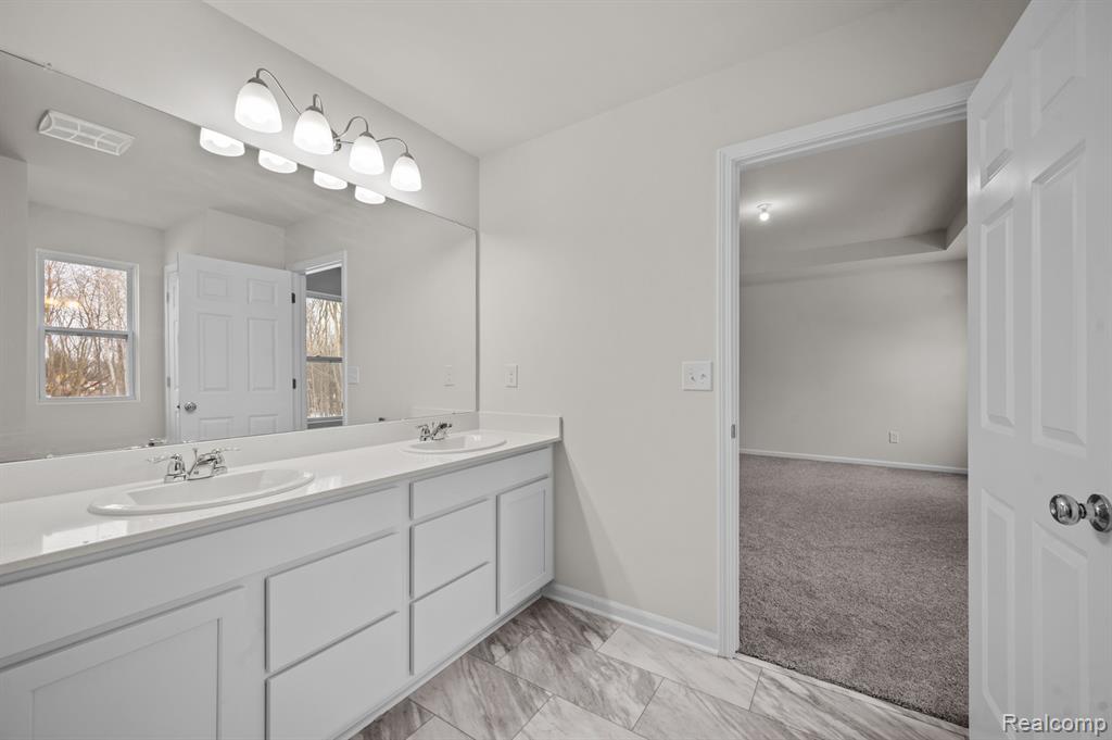 4254 Cedar Lane, Grand Blanc, MI 48439 — Photo 29