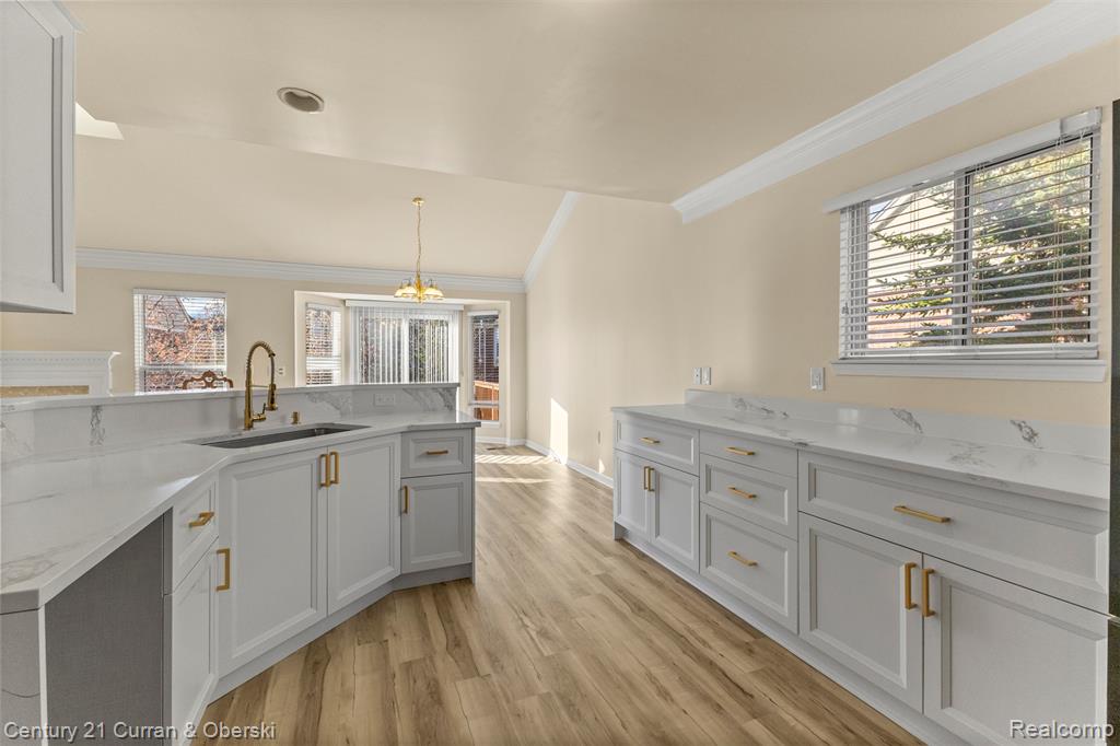 30231 Viewcrest Drive, Novi, MI 48377 — Photo 13