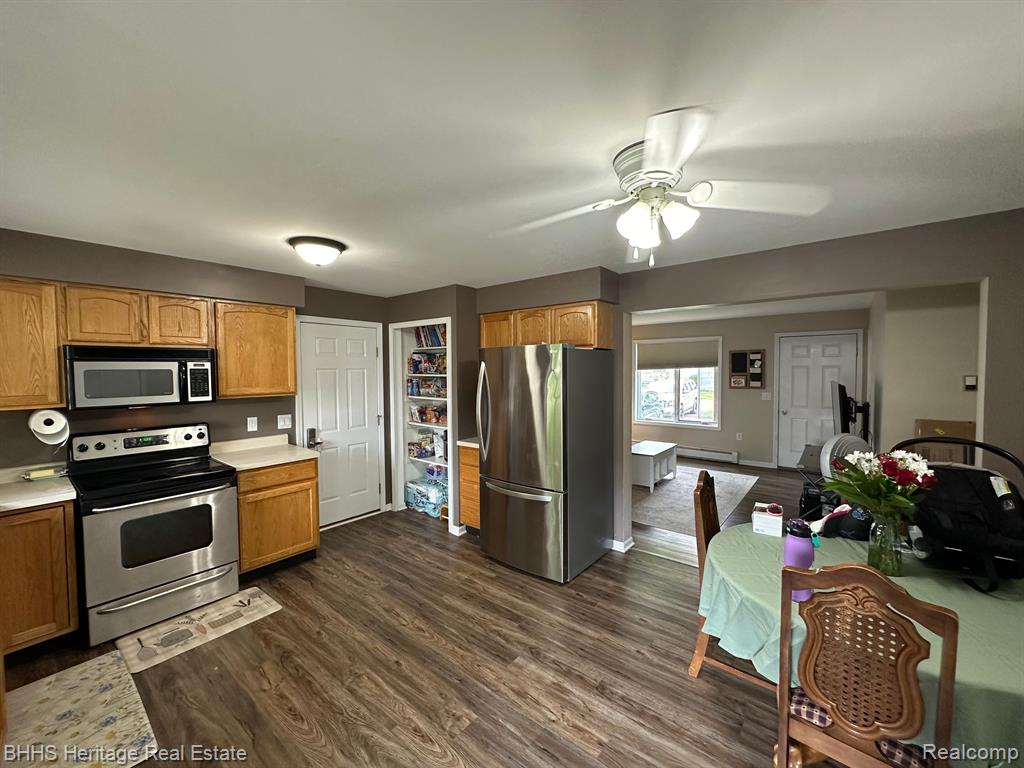 327 CHESTNUT Street, Webberville, MI 48892 — Photo 30