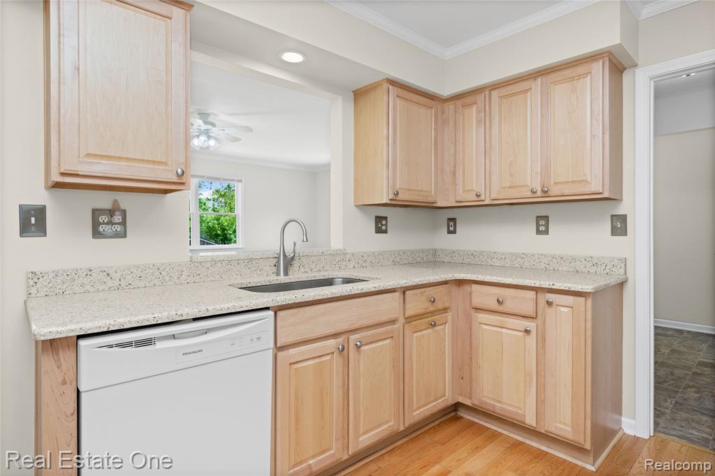 9503 Edward Drive, Brighton, MI 48114 — Photo 21