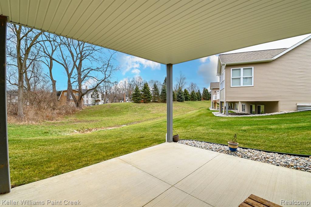 38 FOX HOLLOW Drive, Metamora, MI 48455 — Photo 46