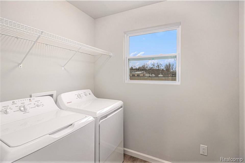 733 LONE OAK Way, Tecumseh, MI 49286 — Photo 11