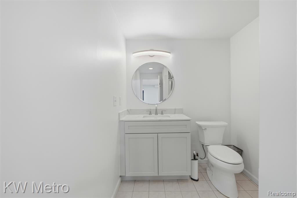 887 Grovecrest, Rochester Hills, MI 48307 — Photo 35