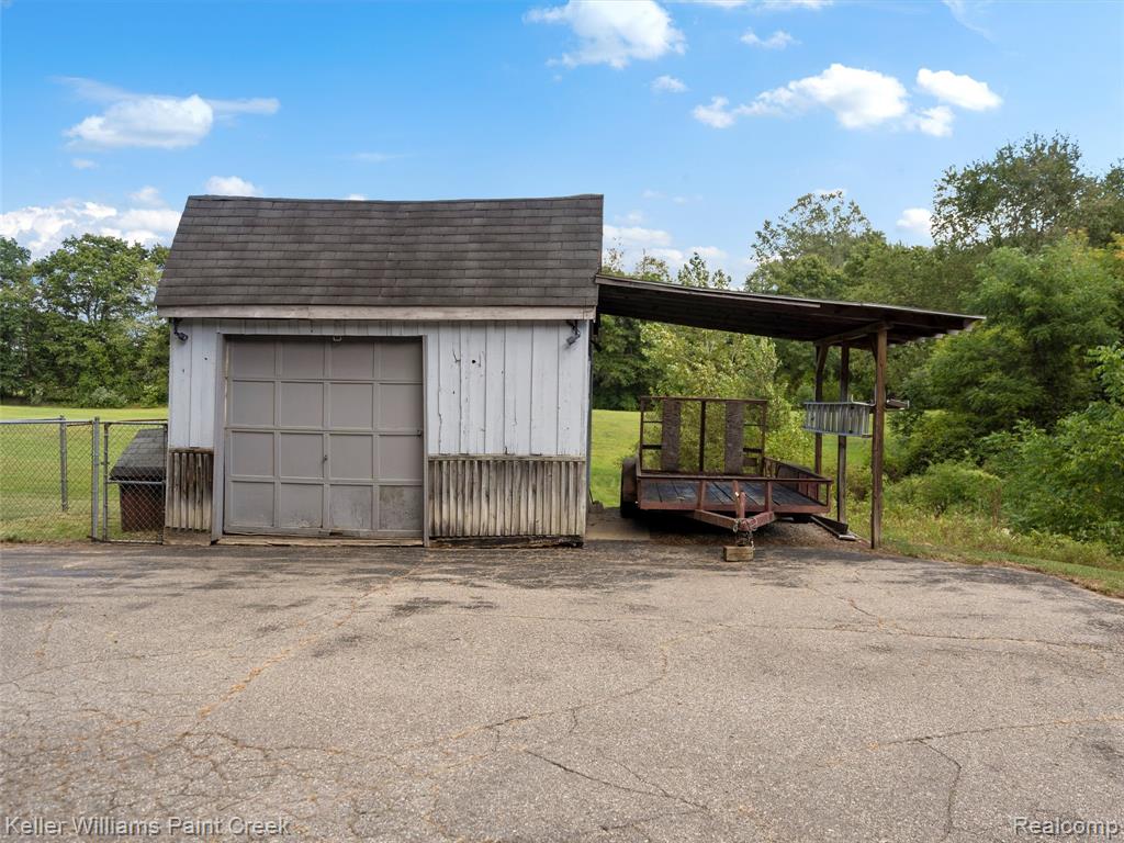 5500 Seymour Lake Road, Oxford, MI 48371 — Photo 65