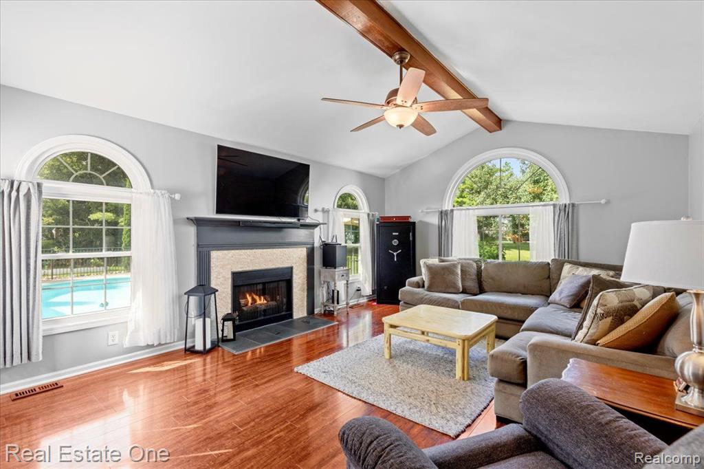 805 WOODLEIGH Way, Oxford, MI 48371 — Photo 26