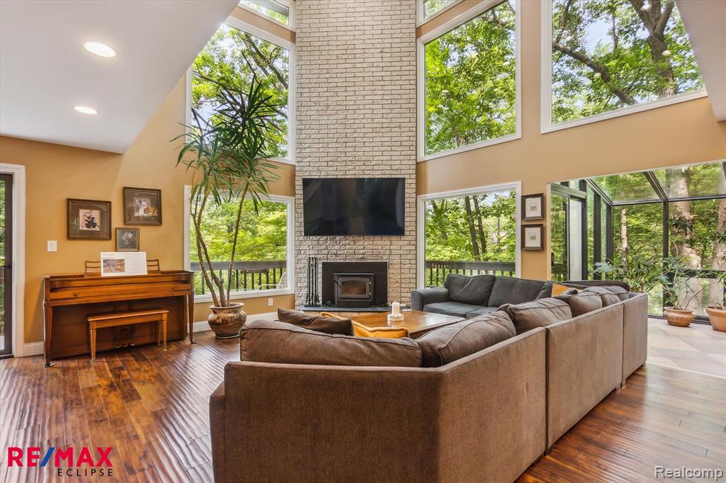 5405 Possum Lane, Orchard Lake Village, MI 48324 — Photo 9