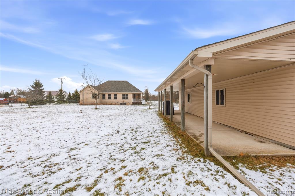 6145 Wildcat Road, MI 48032 — Photo 43