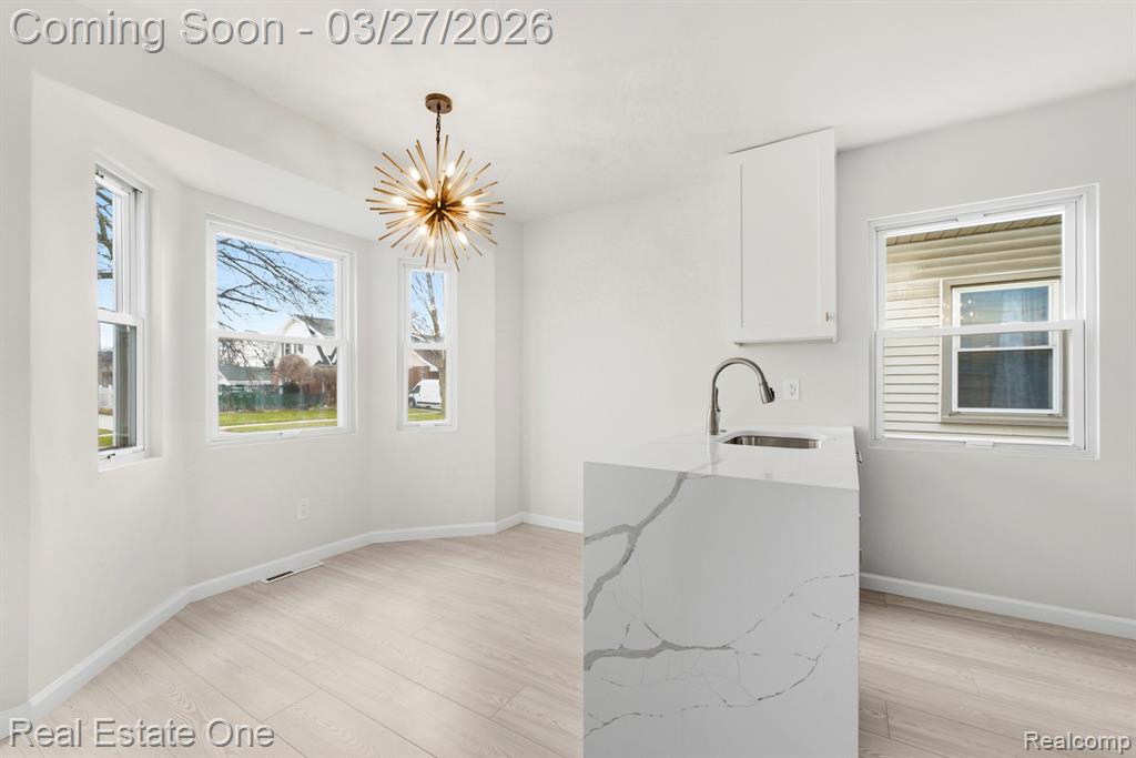 6778 Buckingham Avenue, Allen Park, MI 48101 — Photo 8