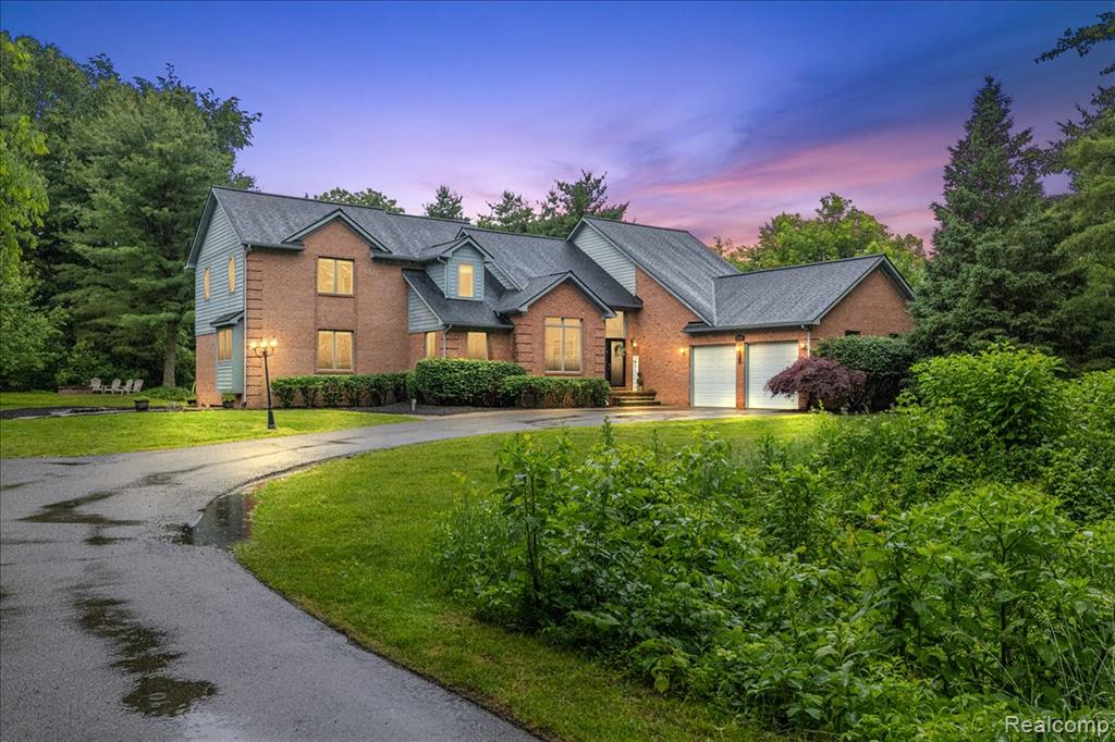 4700 Botany Glen, Commerce Twp, MI 48382