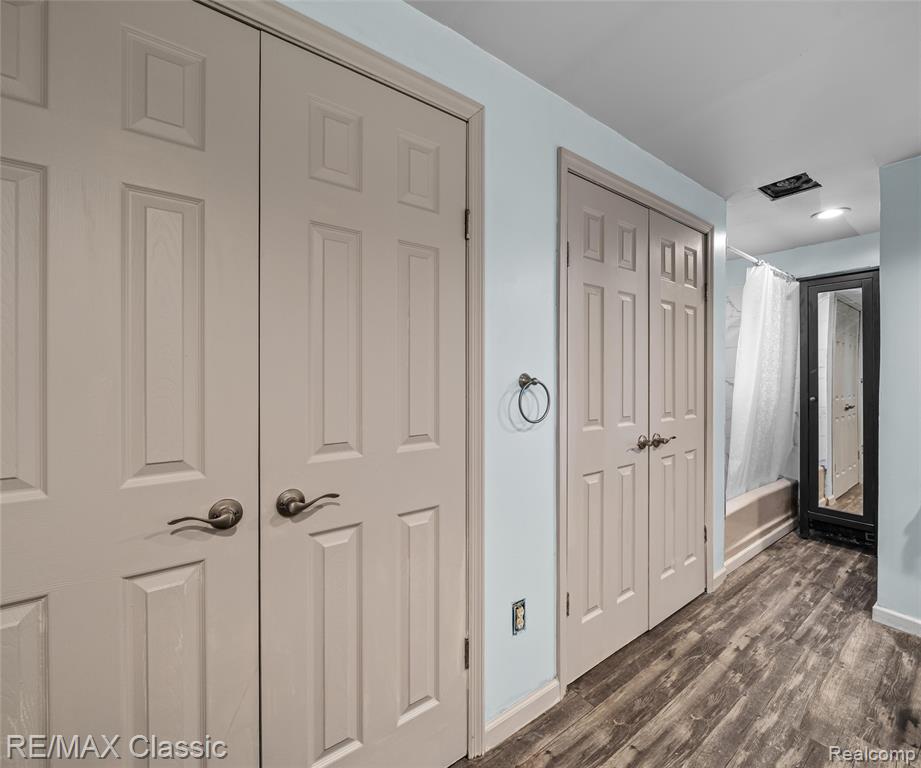 2185 Oakview Drive, Canton, MI 48187 — Photo 29