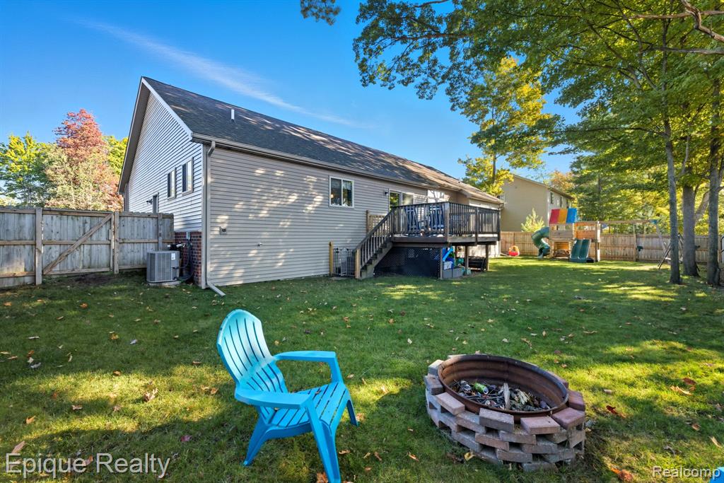 3681 S Athanasia Way S, Fort Gratiot, MI 48059 — Photo 28
