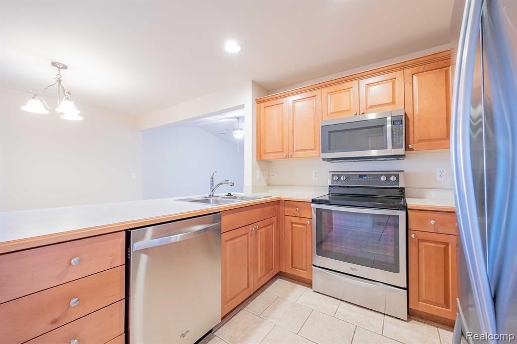 37575 N DIANNE Lane, New Boston, MI 48164 — Photo 12