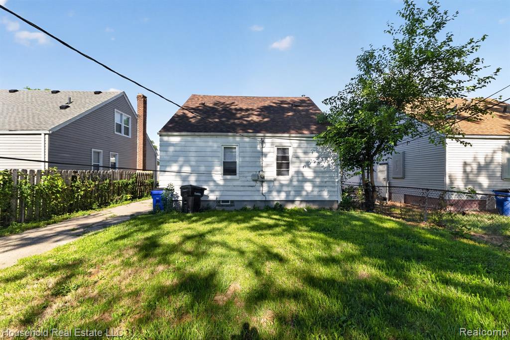 6370 Brace Street, Detroit, MI 48228 — Photo 15