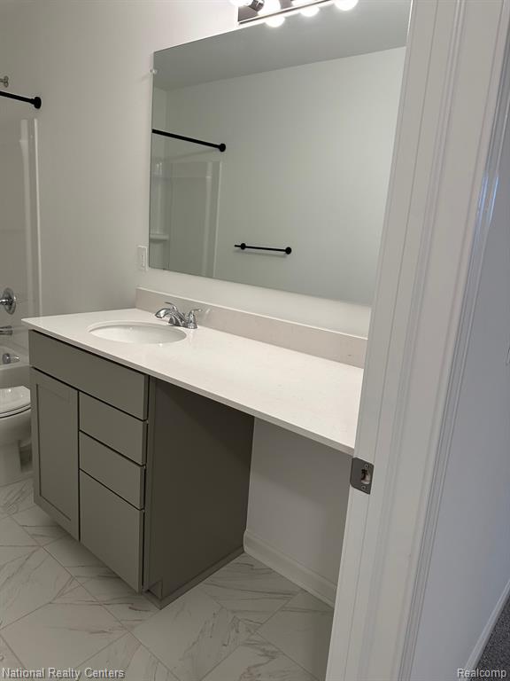 51051 BAILEYS Landing, Canton, MI 48187 — Photo 19