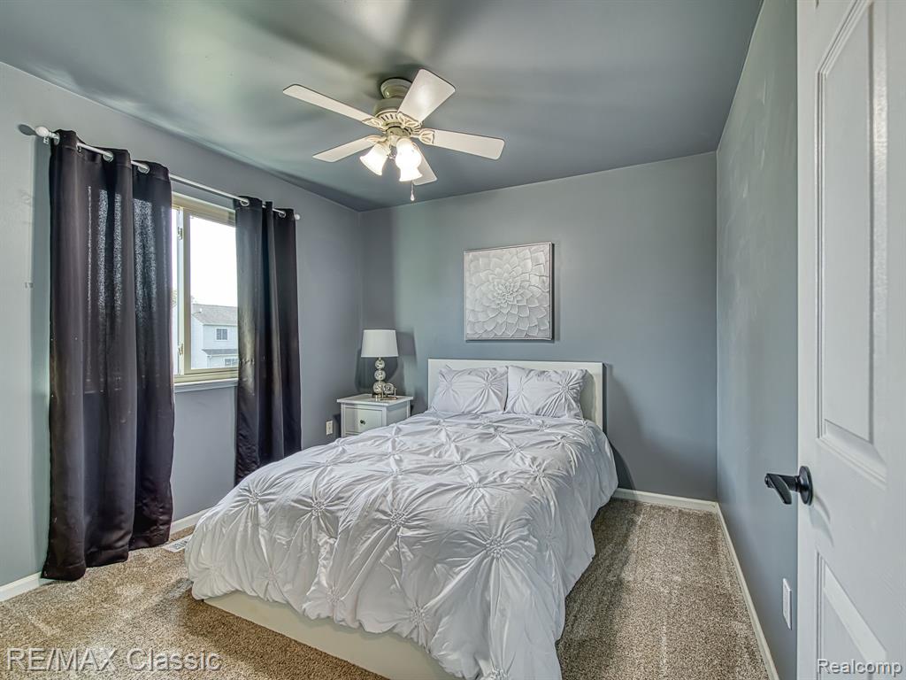 286 Waterlily, Whitmore Lake, MI 48189 — Photo 20