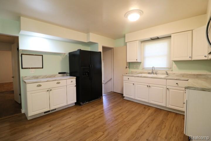 1404 S Graham Road, Flint, MI 48532 — Photo 8