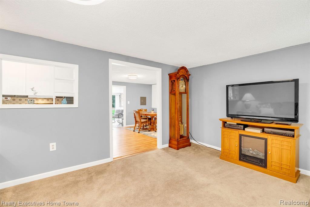 1663 EMERSON Road, Wales, MI — Photo 12
