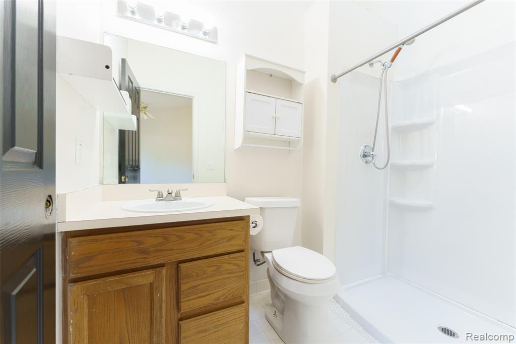 3307 Pond Ridge Drive, Holly, MI 48442 — Photo 18