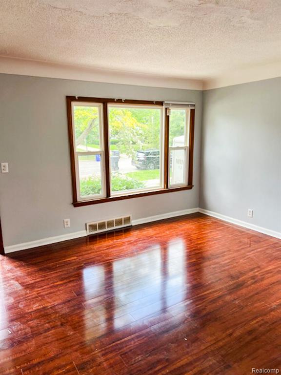 7626 W PARKWAY Street, Detroit, MI 48239 — Photo 3
