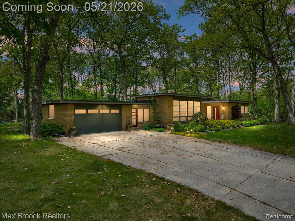 255 N Berkshire Road, Bloomfield Hills, MI 48302 — Photo 50