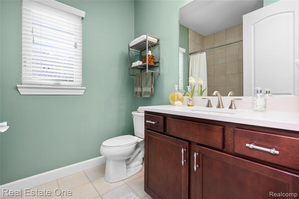 49031 Honey Tree Court Court, Northville, MI 48168 — Photo 33