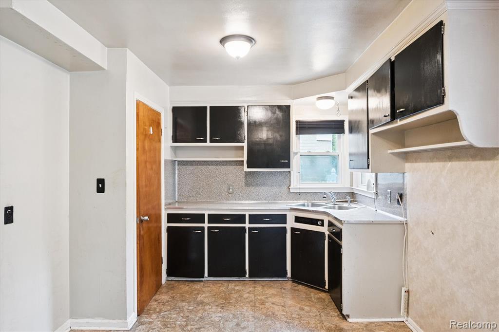 752 John Daly Street, Inkster, MI 48141 — Photo 11