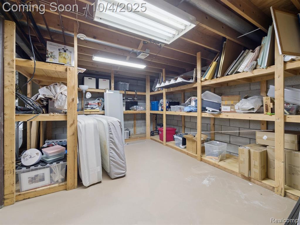 5600 Garretson Lane, Oxford, MI 48371 — Photo 36