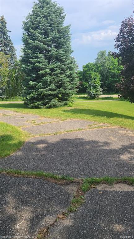 60001 Grand River Avenue, New Hudson, MI 48165 — Photo 4