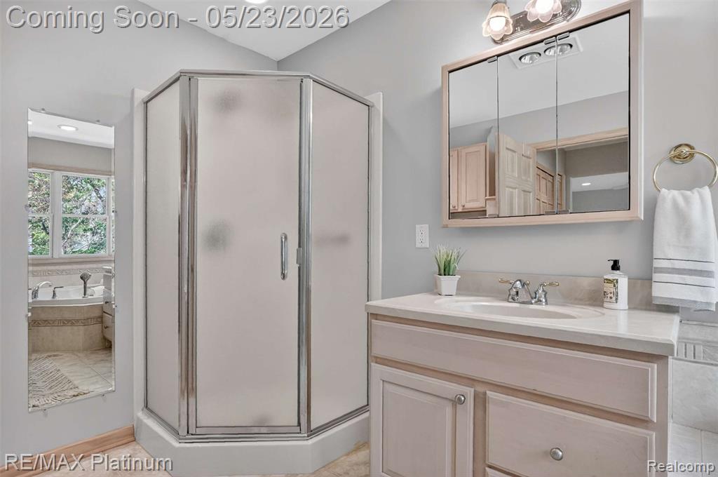 59360 Foxpointe Lane, South Lyon, MI 48178 — Photo 24