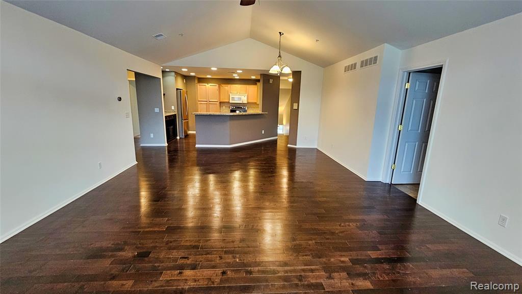 6203 Jasmine Drive, Walled Lake, MI 48390 — Photo 4
