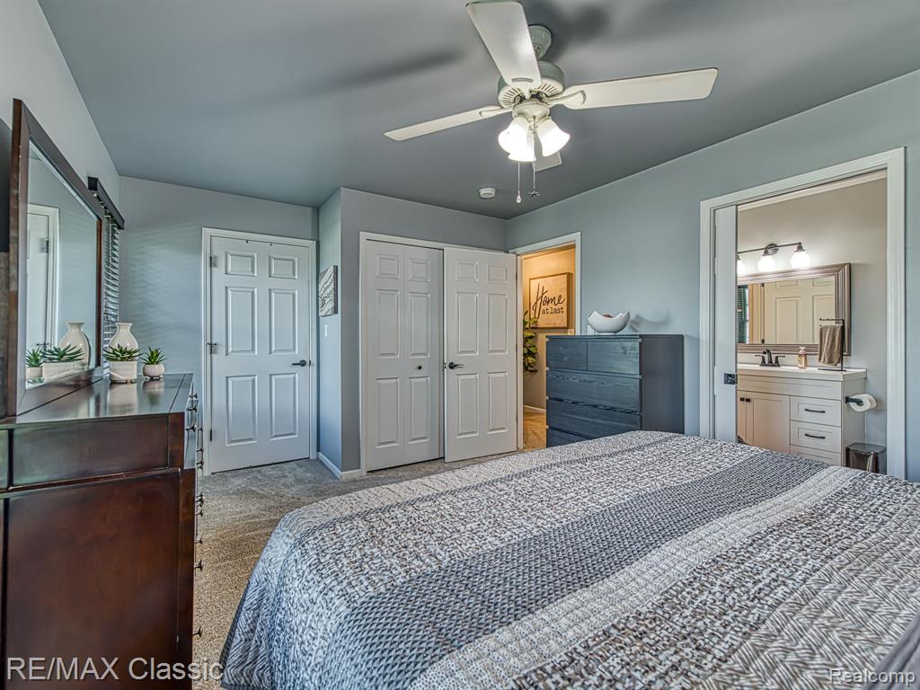 286 Waterlily, Whitmore Lake, MI 48189 — Photo 17