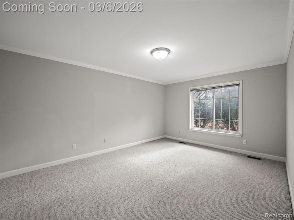 508 JAMES Circle, Royal Oak, MI 48067 — Photo 14