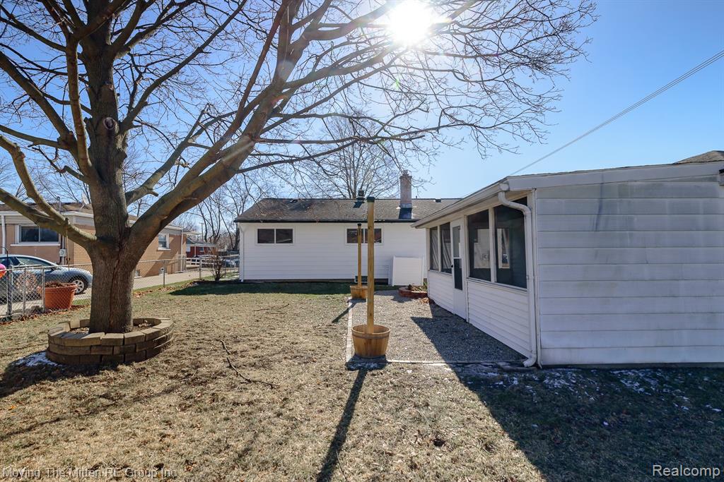2031 Harmon Avenue, Ypsilanti, MI 48198 — Photo 38