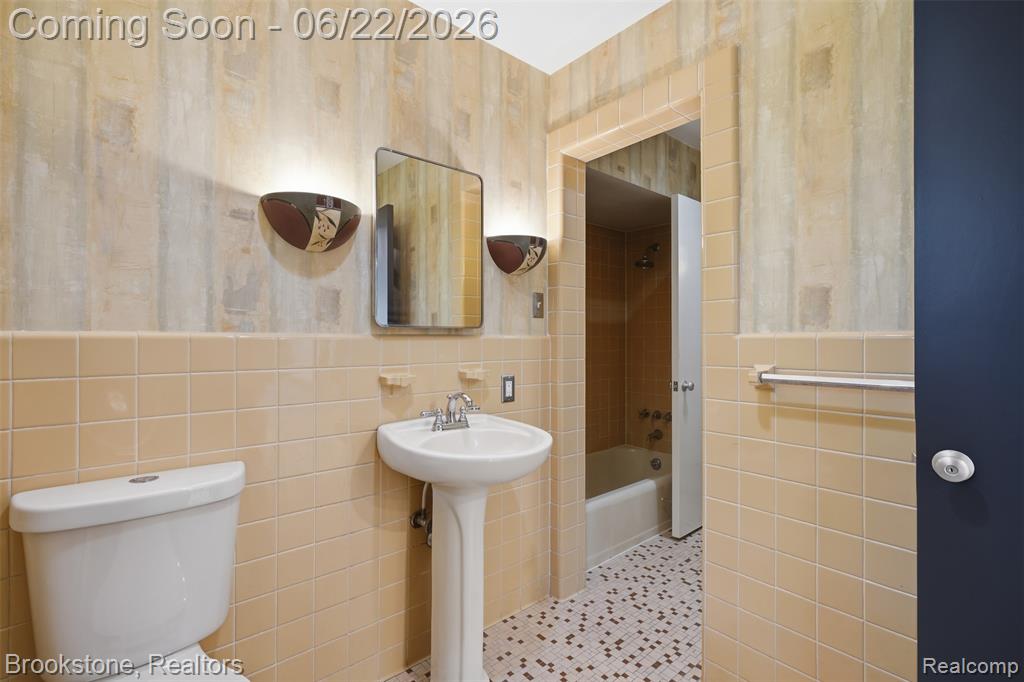 4190 Valley Forge Road, Bloomfield Hills, MI 48301 — Photo 29