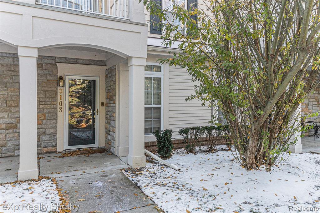 3103 ADDINGTON Drive, Commerce Twp, MI 48390 — Photo 4