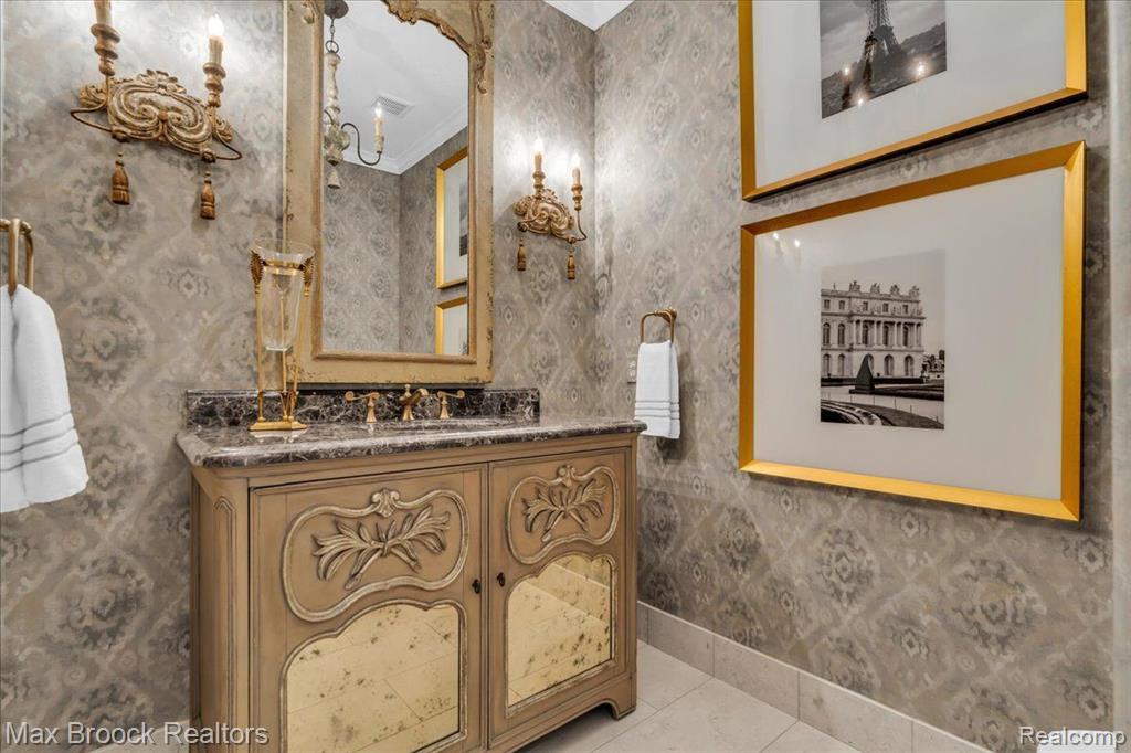 6462 W OAKS Drive, West Bloomfield, MI 48324 — Photo 23