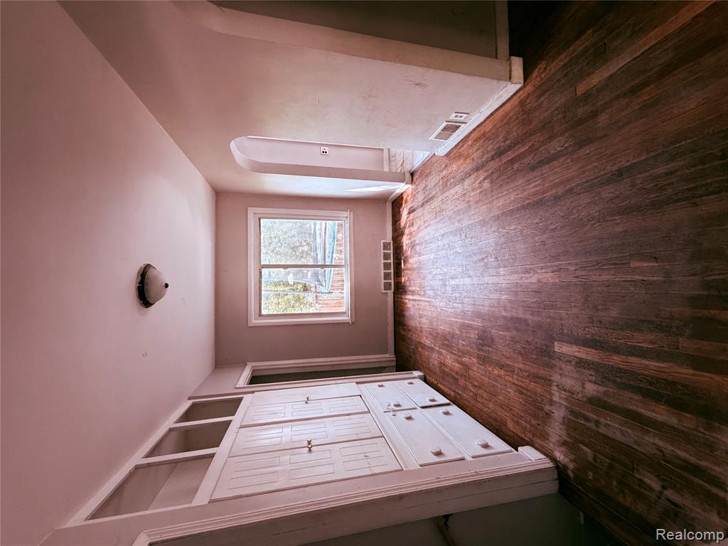 2109 Swayze Street, Flint, MI 48503 — Photo 4