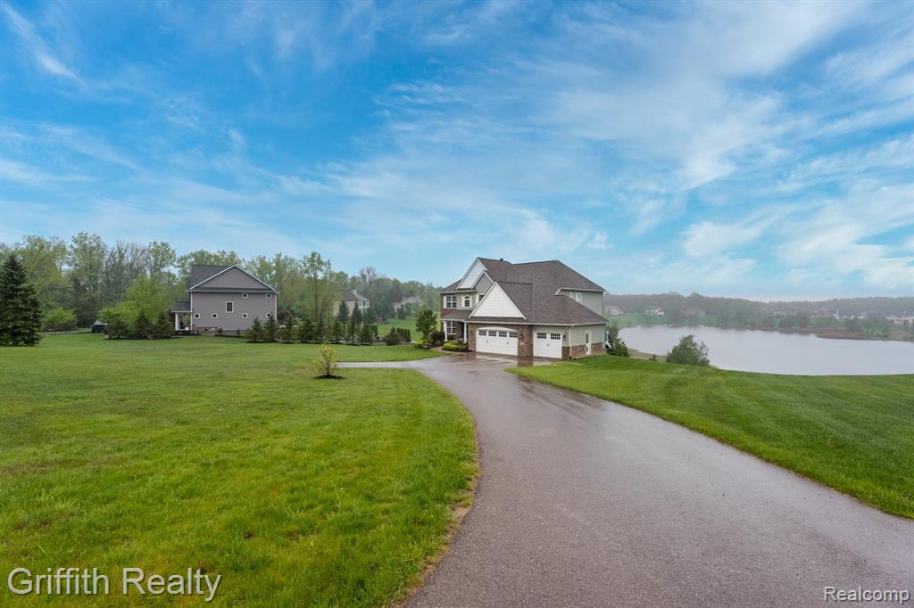 9869 Dartmouth Road Road, Clarkston, MI 48348 — Photo 4