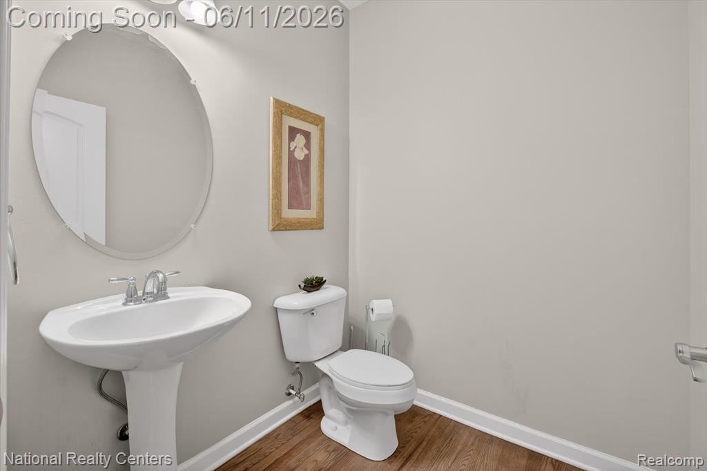 27412 Victoria Road, Novi, MI — Photo 15