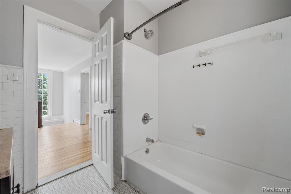 1945 Atkinson Street, Detroit, MI 48206 — Photo 34