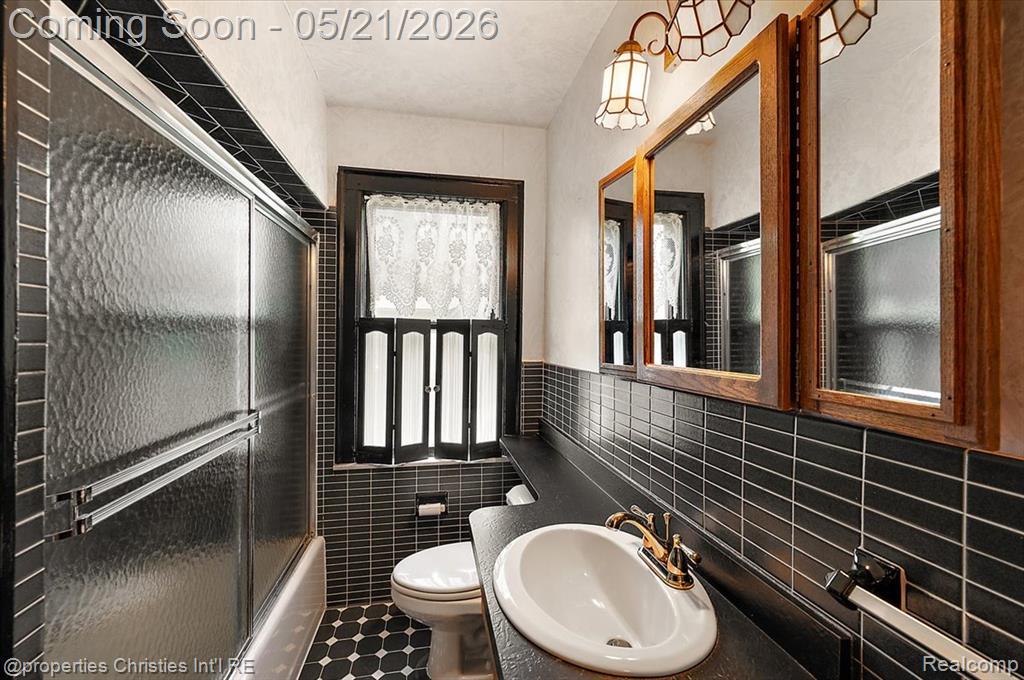 9820 Ingram Street, Livonia, MI 48150 — Photo 28