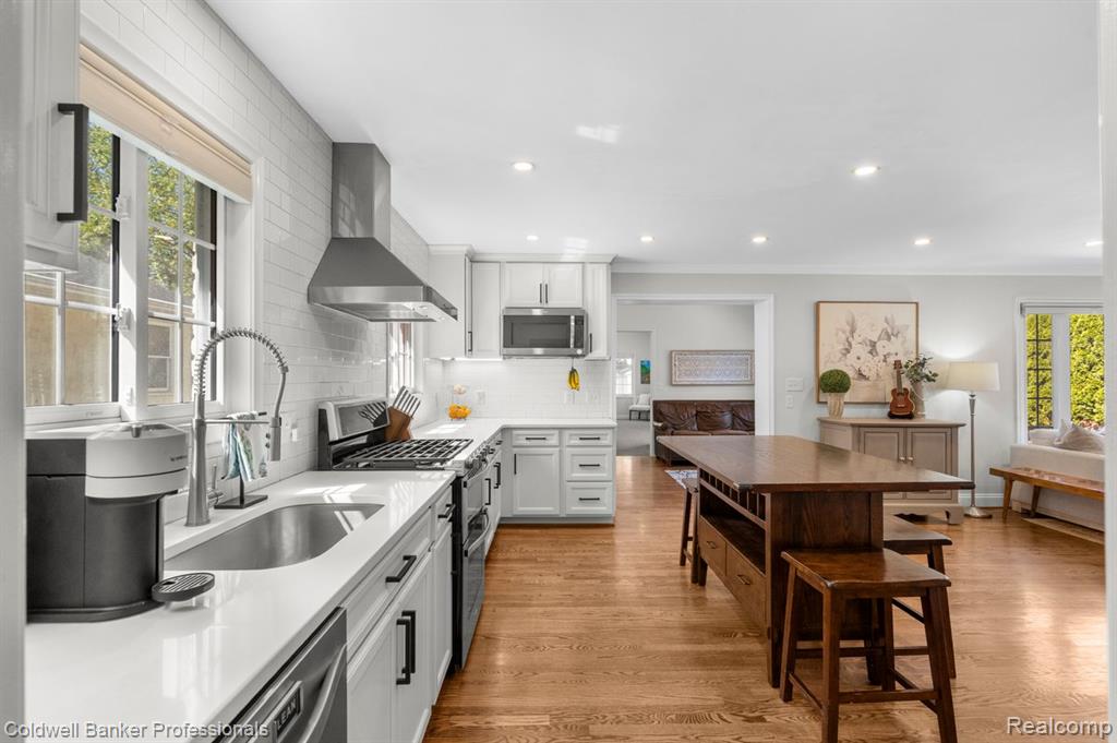 631 Washington Road, Grosse Pointe, MI 48230 — Photo 9