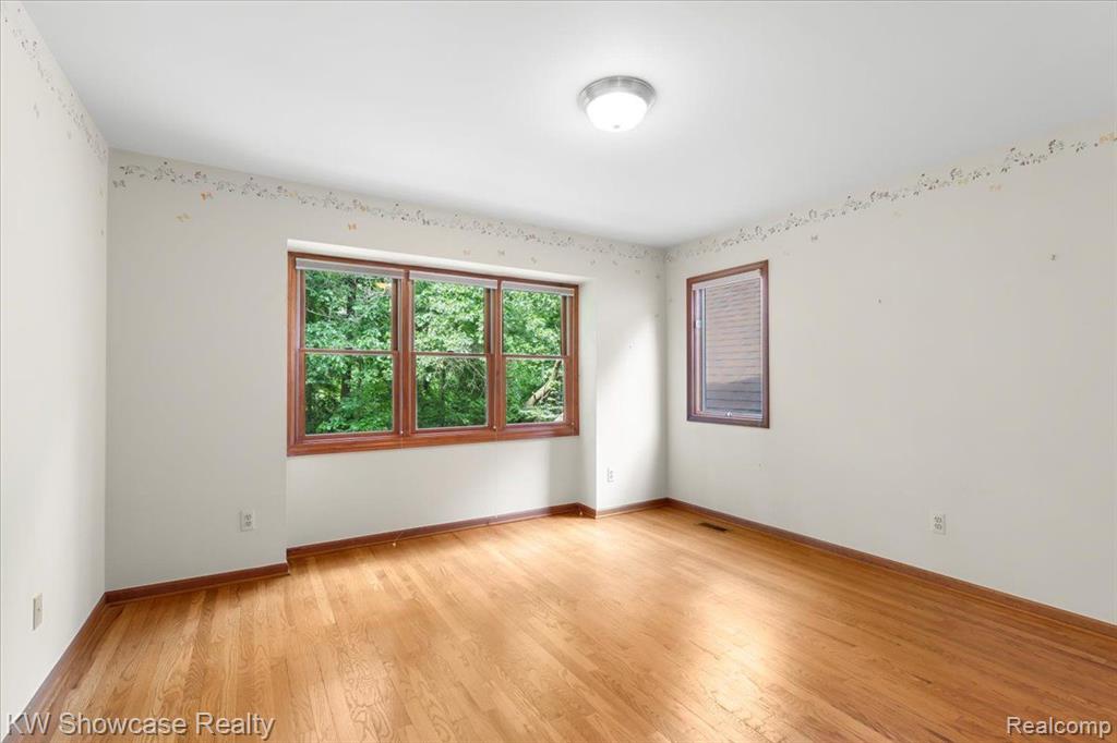 625 CUMBERLAND Trail, Milford, MI 48381 — Photo 19