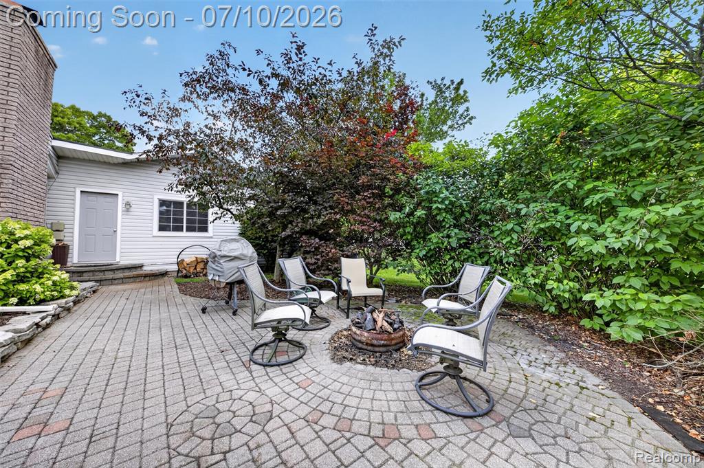 800 Hinford Avenue, Lake Orion, MI 48362 — Photo 30
