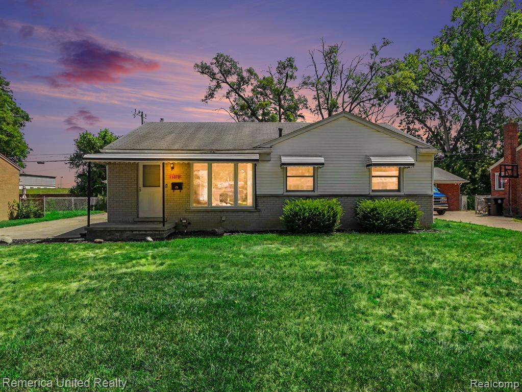 11070 Hillcrest Street, Livonia, MI 48150