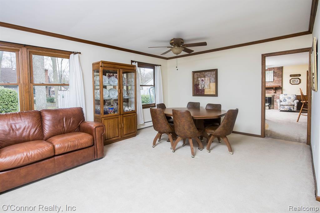 4291 QUAKER HILL Drive, Fort Gratiot, MI 48059 — Photo 6