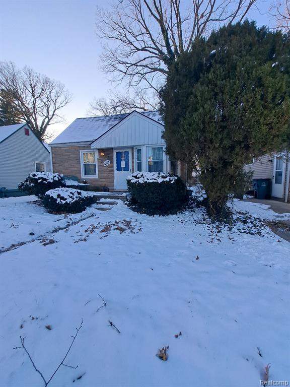 403 Gardendale Street, Ferndale, MI 48220 — Photo 2