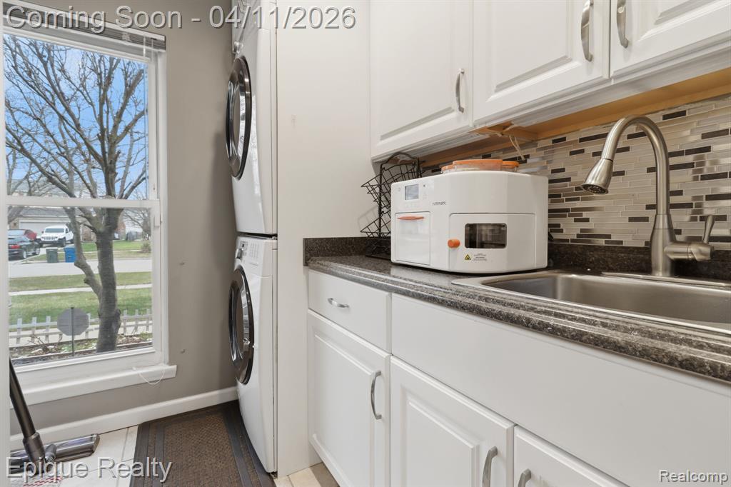 42486 Saltz Road, Canton, MI 48187 — Photo 24