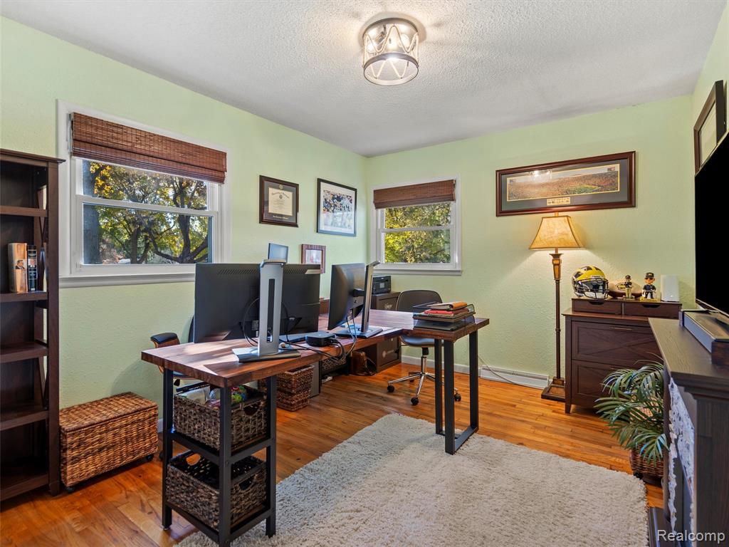 6410 Paramus, Clarkston, MI — Photo 6