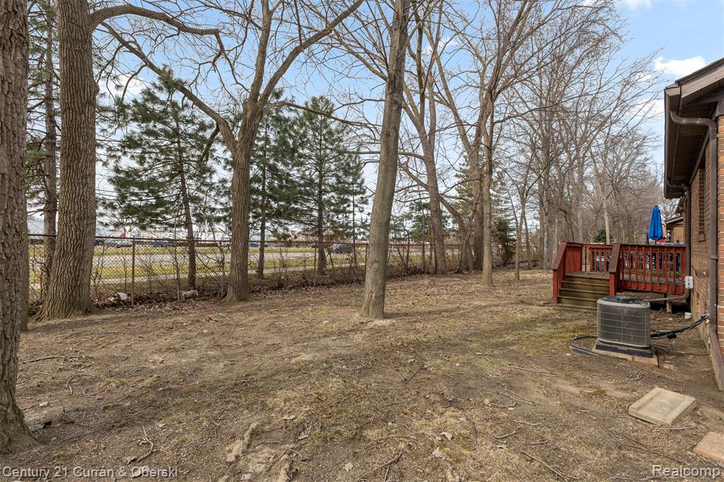 41 Parkplace W, Allen Park, MI 48101 — Photo 40